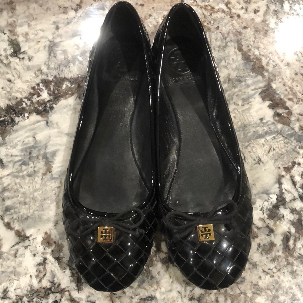 Tory Burch Woven Patent Leather Black Flats. Sz 8